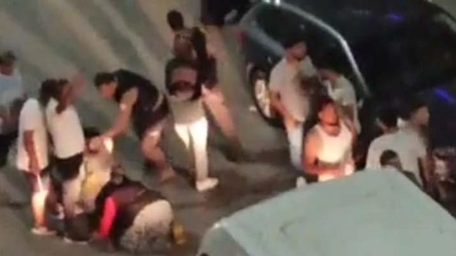 Sultangazi’de iki aile arasındaki kavga kamerada