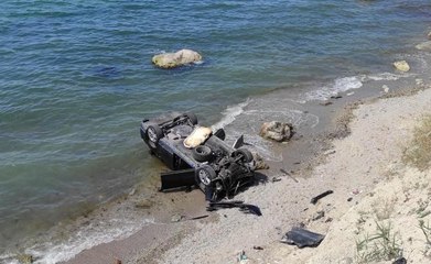 Beylikdüzü'nde bir kişi haciz gelen otomobilini uçurumdan attı