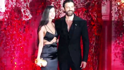 Hrithik Roshan's girlfriend Saba Azad's sports desi look, Sussanne REACTS