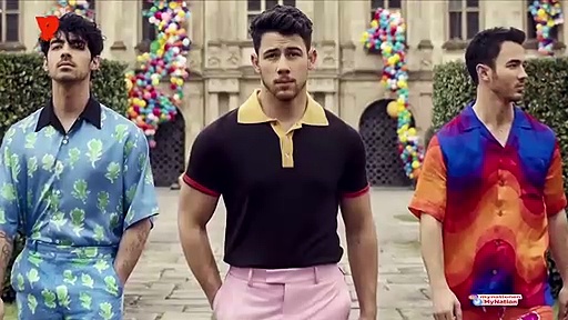 Filmy Trends: From Salman Khan's entry to Aishwarya Rai's distress