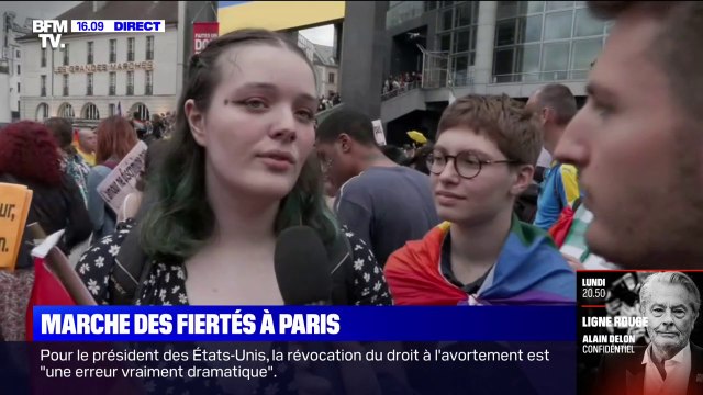 À Paris, le sujet du droit à l'avortement au cœur de la marche des fiertés