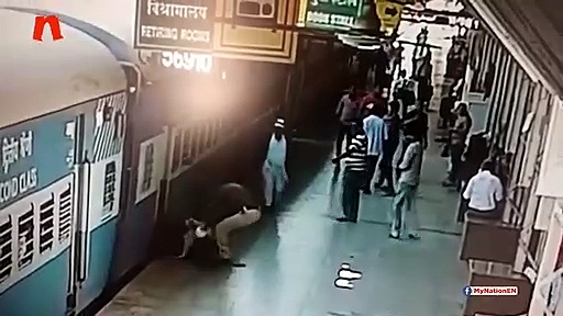 RPF constable saves Bengaluru man from train accident