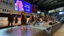 LÖSEV, 21. Uluslararası Lösemili Çocuklar Ayı kapsamında 'Büyük LÖSEV Ailesi Buluşması'nda aileler ve çocuklar dans gösterileri ve konserlerle eğlenceli vakit geçirdi