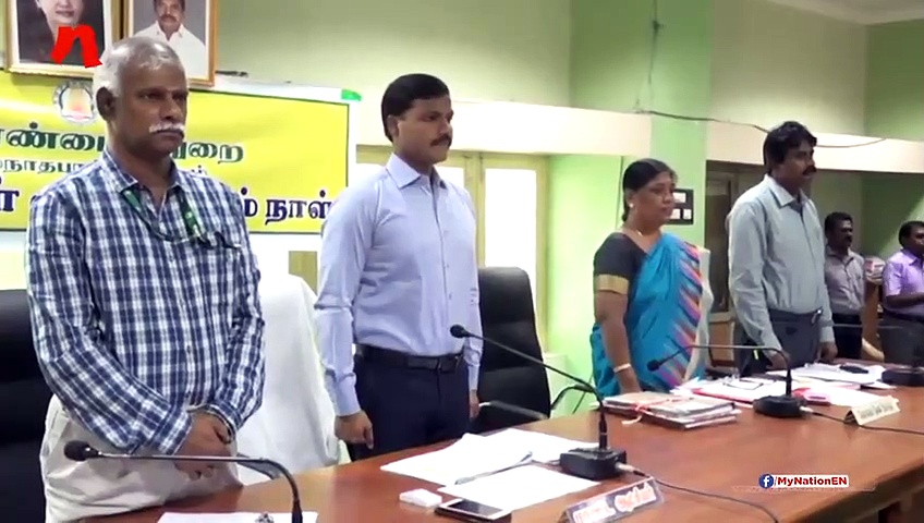 Farmers in Thiruvananthapuram pay silent tribute to people who died in Cyclone Gaja