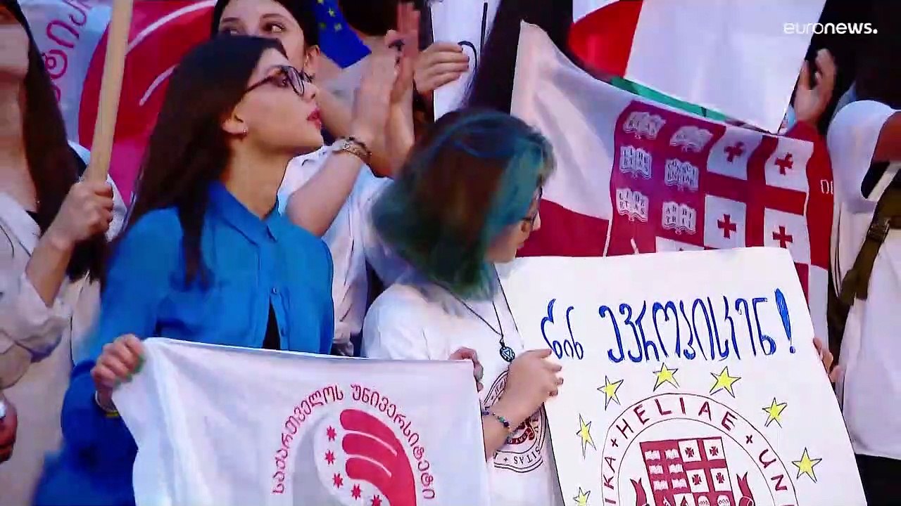 100 000 in Georgien: Bei Demonstration nach EU-Entscheidung
