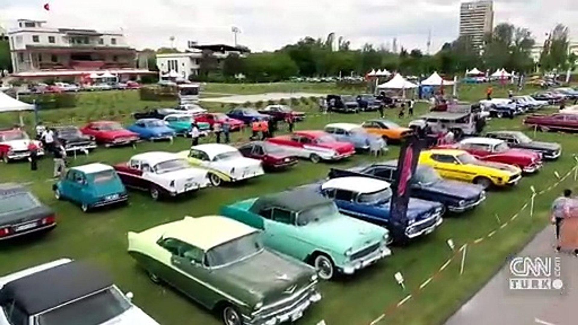 Ankara'da klasik otomobil festivali - Dailymotion Video