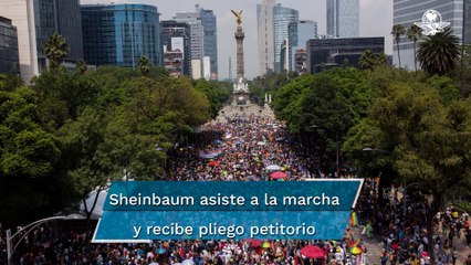 CDMX se pinta de colores; miles de personas participan en la marcha LGBT+