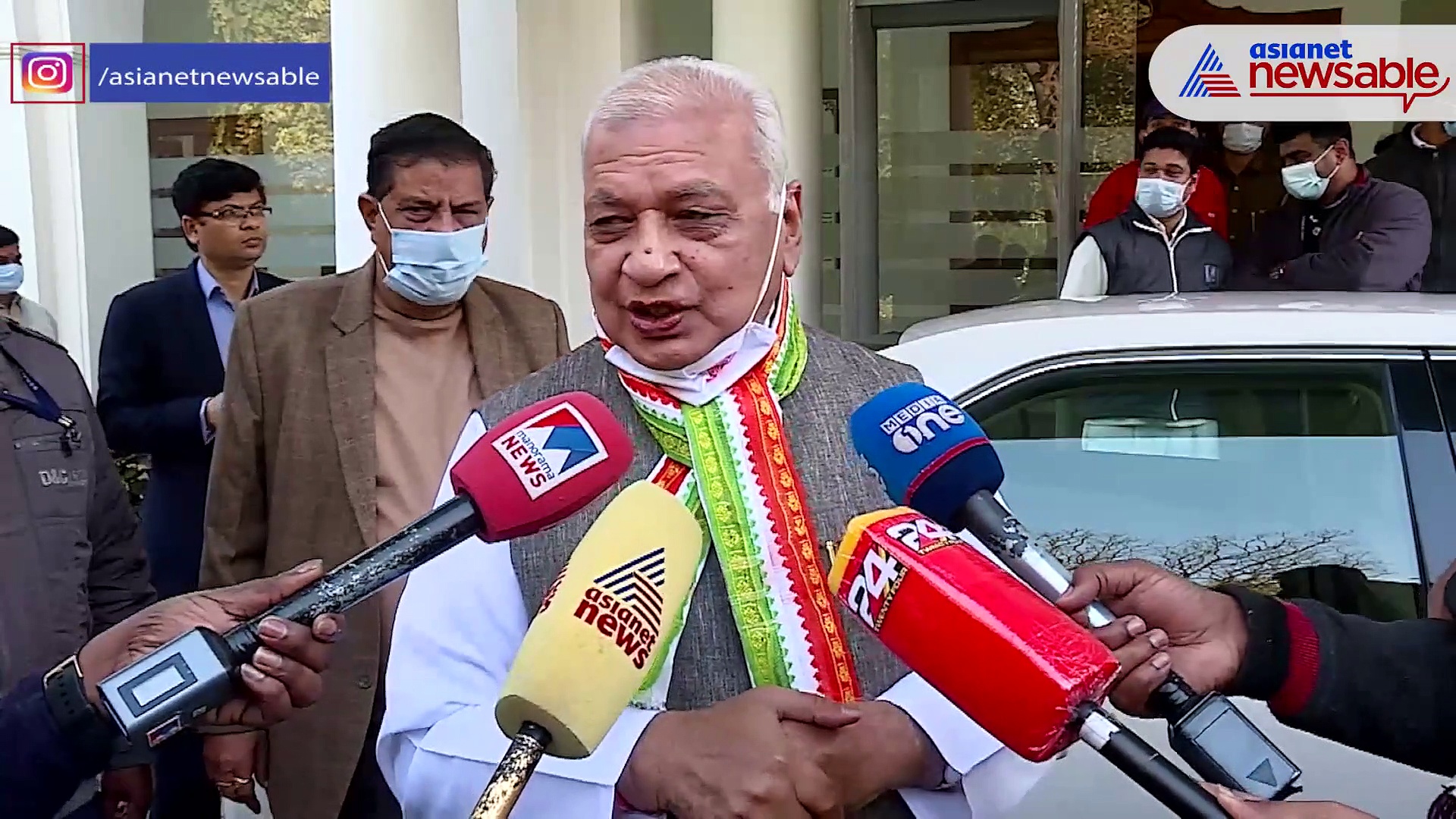 'Muslim women of first generation challenged hijab': Kerala Governor's history lesson