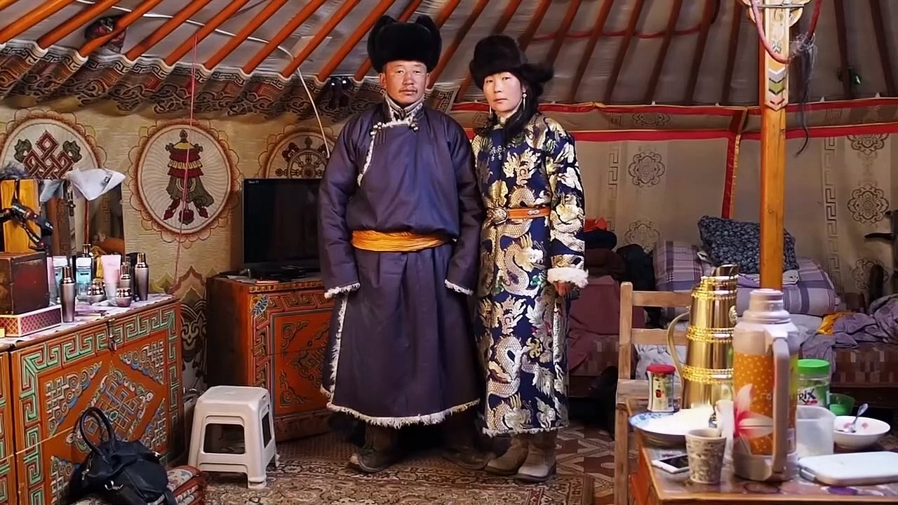 NAMASTE HIMALAYA WIE EIN DORF IN NEPAL UNS DIE WELT ÖFFNETE Film