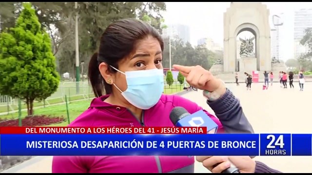 Inician las investigaciones del robo de puertas de bronce de monumento en Campo de Marte