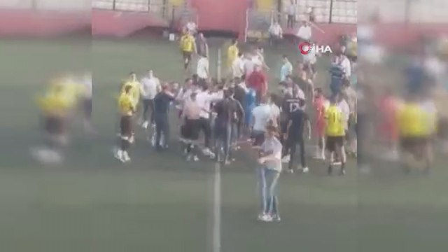 Yerel futbol turnuvasında ortalık karıştı