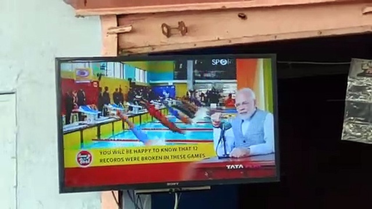 सतीश पूनियां ने कूकस में चाय की दुकान पर सुनी नरेंद्र मोदी के मन की बात