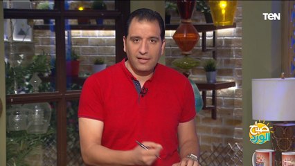 الراحمون يرحمهم الله.. شباب يحاولون إنقاذ قطة عالقة رغم صعوبة المحاولة