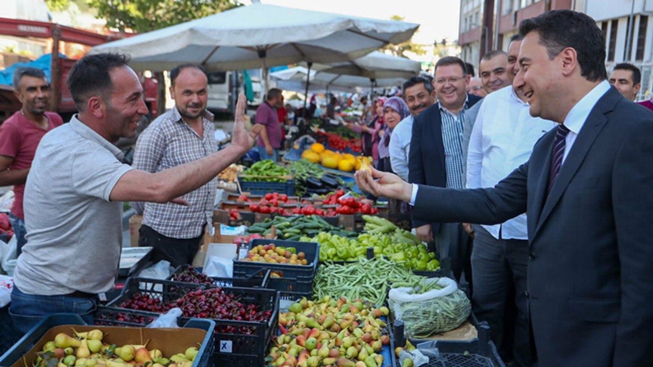 Ali Babacan: Emekli maaşıyla, asgari ücretle geçinmek diye bir şey söz konusu değil