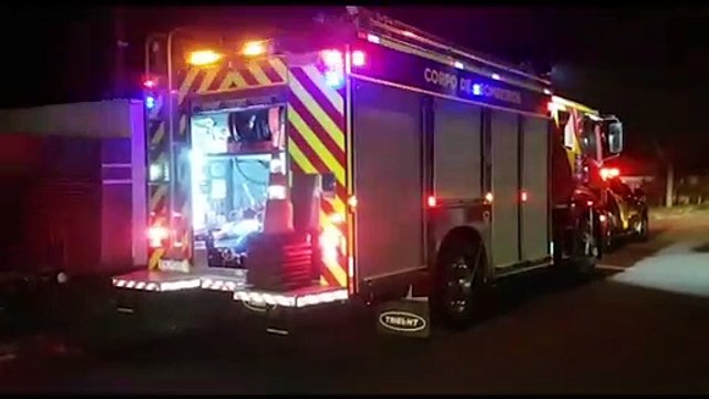 Fogo em churrasqueira atinge forro de residência e mobiliza Corpo de Bombeiros