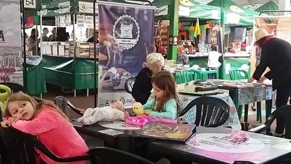 Hoje (26) não teve Feira do Teatro... É mentiraaa! Teve até "arraiá"