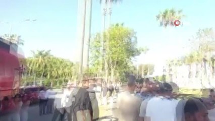 Son dakika haber: Ümit Özdağ'ın konvoyunda kaza gerginliği