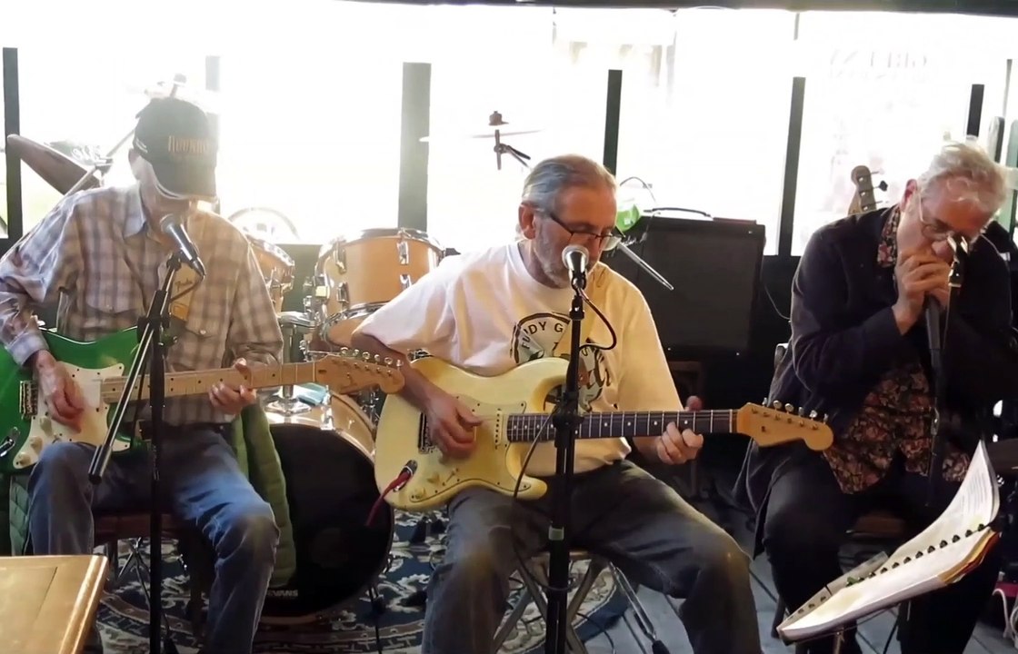 Worried Life Blues, Greeny Blues Band live at St Cyr, june 25th 2022.