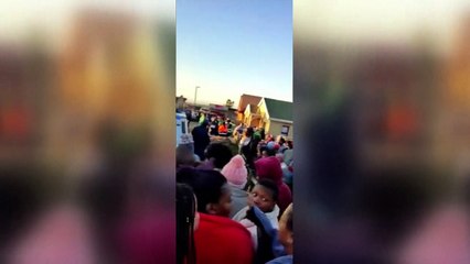 Mais de 20 jovens são achados mortos em bar na África do Sul