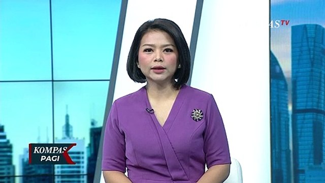 Sebuah Taksi Terguling di Jaksel, Sopir dan Penumpang Terjebak dalam Mobil!