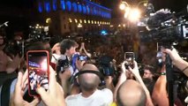 Verona, festa in centro città: il neo sindaco Tommasi arriva a piedi in comune