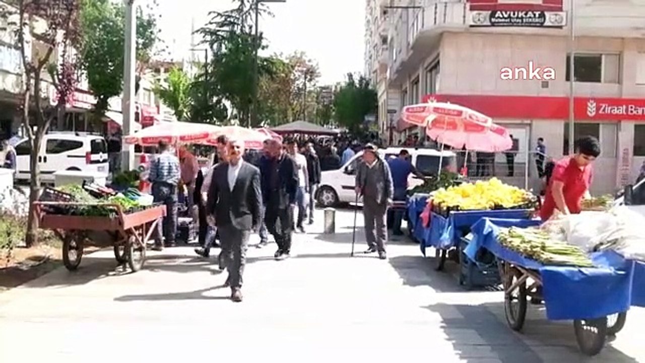 Siirtli Yurttaş, Yumurta Fiyatından Şikayet Etti: "Başka Yerden Kısıyoruz, Yumurta Alıyoruz Mecburen. Çocuklarıma Her Gün Vermiyorum"