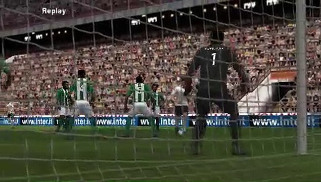 Pro Evolution Soccer 2013 online multiplayer - psp