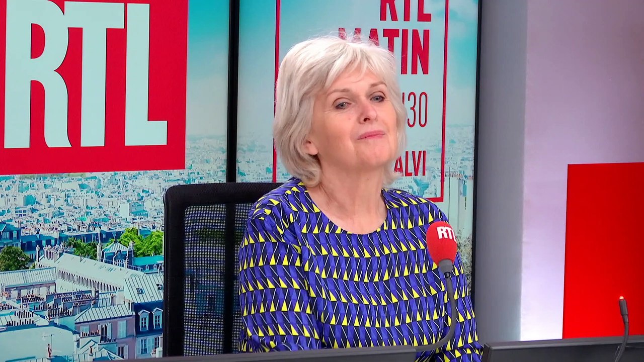 "Je ne vous montre pas mon tatouage 'FREE PPDA' sur ma fesse gauche."