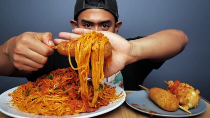 MUKBANG-PASTA-CARBONARA-MERAH-PAKE-KEJU-MERAH-DARI