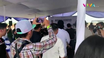 Ronaldinho Tinggalkan Kenangan di Rans Prestige Sportainment