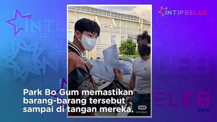 Park Bo Gum Bantu Penggemar Kasih Hadiah ke V dan Lisa