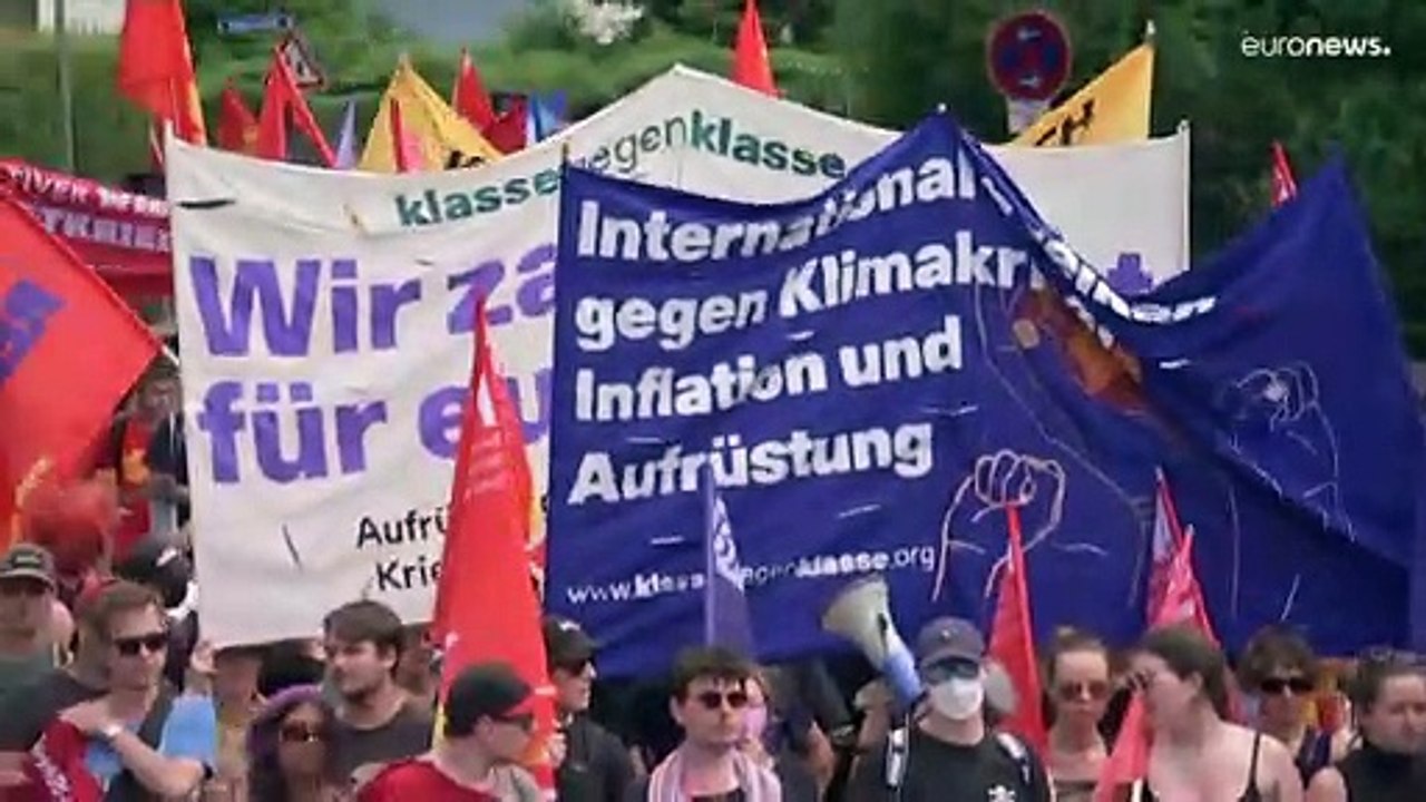 Саммит G7: экоактивисты протестуют