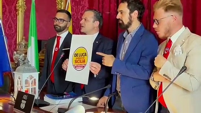 Cateno De Luca presenta il progetto per le Regionali