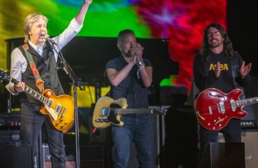 ポール・マッカートニー、グラストンベリーでジョン・レノンと共演