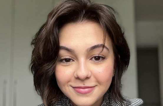 Klara Castanho recebe chuva de mensagens após relato de estupro e entrega de bebê para adoção