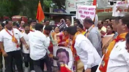 Shiv Sena, Shinde camp supporters confront each other in Kolhapur