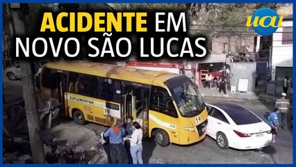 Batida entre ônibus e carro fere mulher em BH