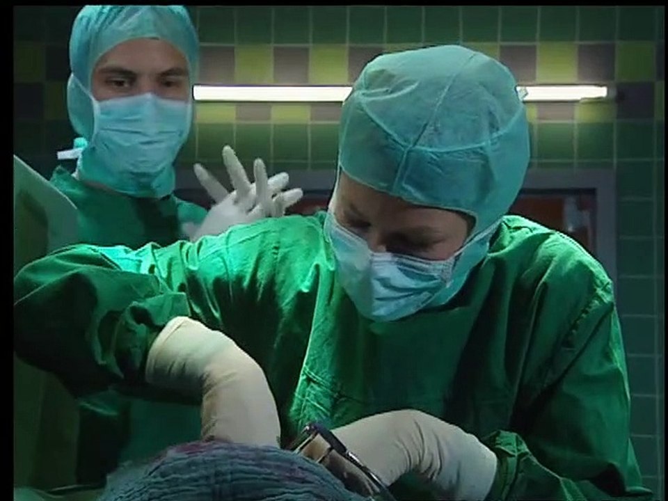 Alphateam - Die Lebensretter im OP Staffel 1 Folge 13