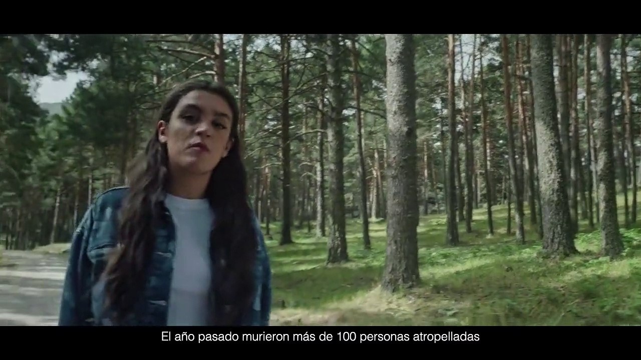 Amaia Romero, atropellada en la nueva campaña de la DGT para el verano