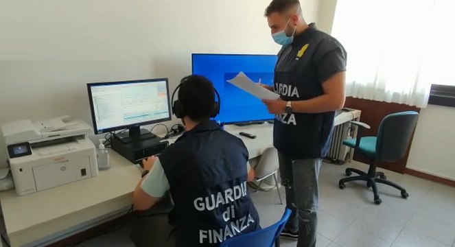 Bari - Falsi contratti di lavoro a migranti per permesso di soggiorno e indennità: 10 arresti (27.06.22)