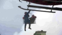 Son dakika haberi | Selde mahsur kalan bedensel engelli vatandaş helikopterle kurtarıldı