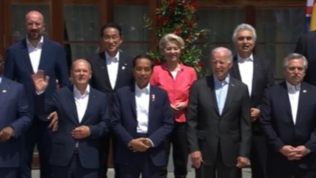 El G7 ofrece a Zelenski apoyo ilimitado , mientras EEUU afina las sanciones