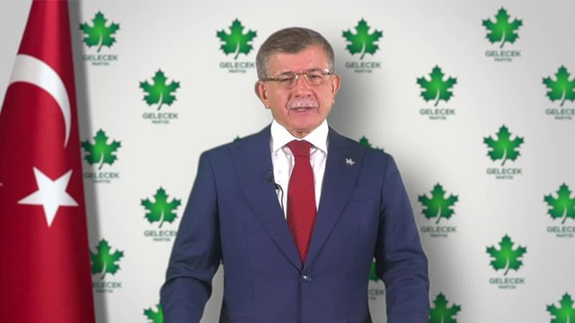 BDDK'yı eleştiren Davutoğlu: Türkiye seçim ortamına girerken 70'li 90'lı yıllara tekrar sokulmak istenmektedir