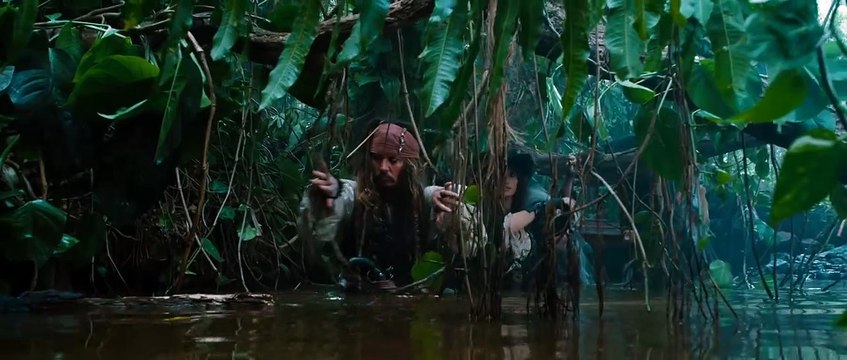 La bande-annonce de Pirates des Caraïbes 4 avec Johnny Depp : Camille Vasquez revient sur la réaction de son petit-ami après les rumeurs de couple avec l'acteur