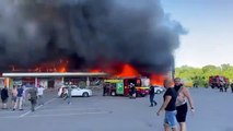 Varios muertos tras ataque con misiles a un centro comercial en Ucrania