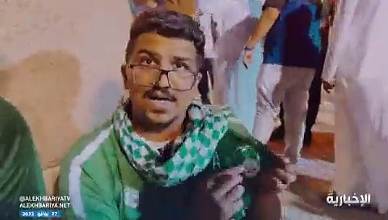 «حسوا فينا يا ناس».. الجماهير تحمل الإدارة واللاعبين سبب هبوط الأهلي (فيديو)