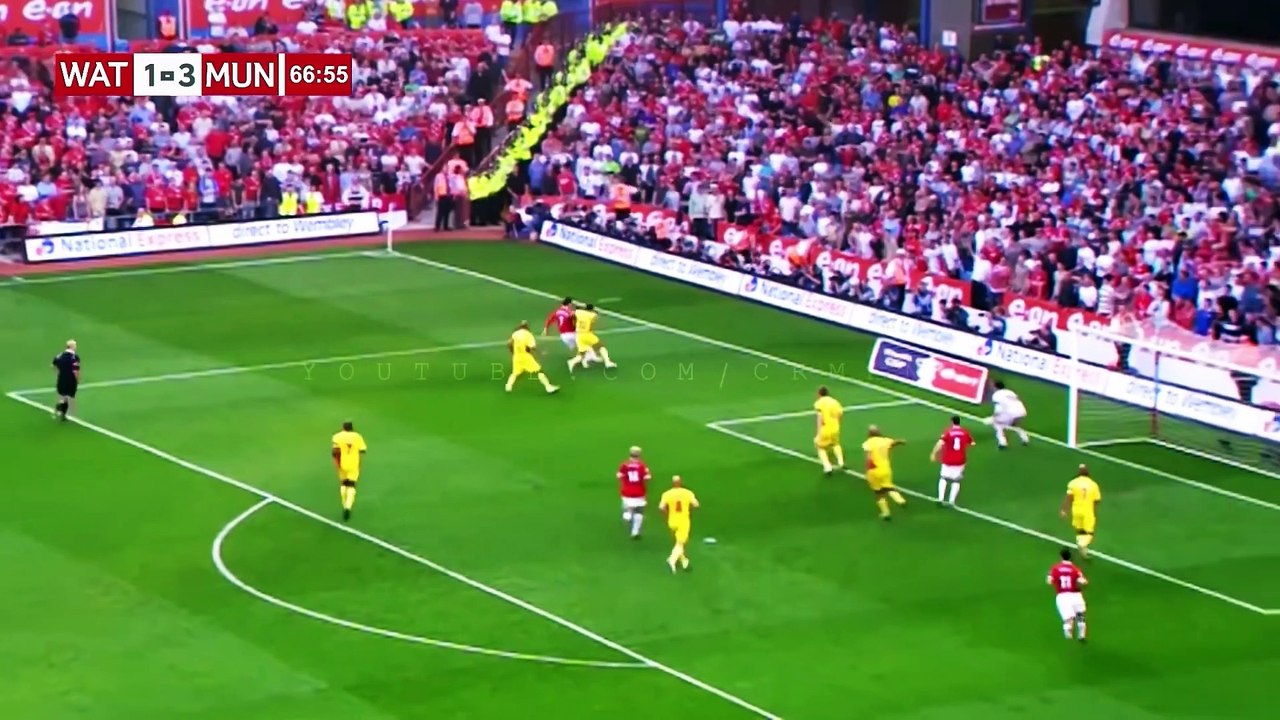 كريستيانو رونالدو يحب إهانة المدافعين وجعلهم يبدون اغبياء - اجمل مهارات الاسطوره كريستيانو رونالدو