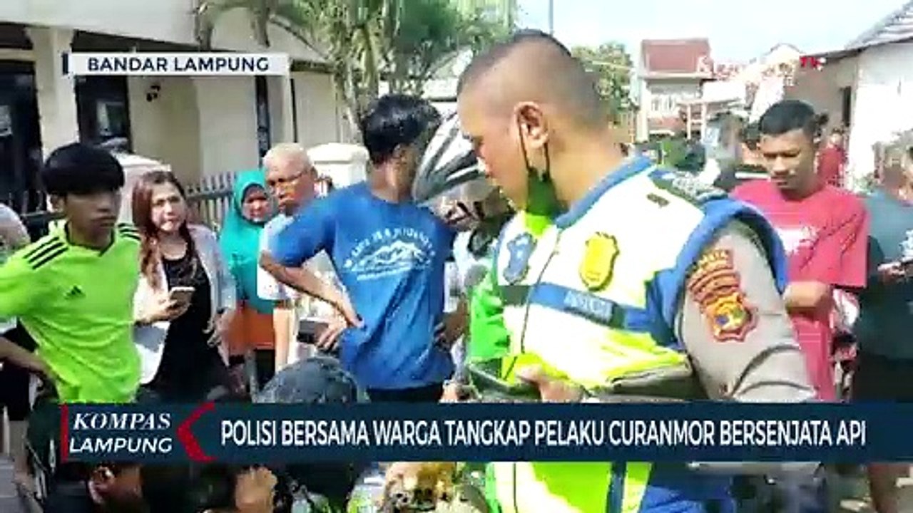 Polisi bersama Warga Tangkap Pelaku Curanmor Bersenjata Api
