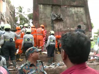 मुंंबई के कुर्ला में रात 11 बजे 3 मंजीला बिल्डिंग गिरी, NDRF की टीम मौके पर मौजूद , बचाव कार्य जारी
