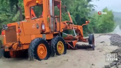 "Vatandaşımızla bu sel afetinin oluşturduğu süreç ortadan kalkana kadar beraber olacağız"